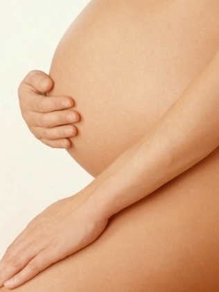 Comissão aprova licença-maternidade obrigatória de 180 dias