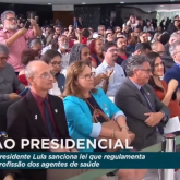 CNTSS/CUT representa ACSs e ACEs em cerimônia onde presidente Lula sanciona Lei que regulamenta a profissão destes trabalhadores